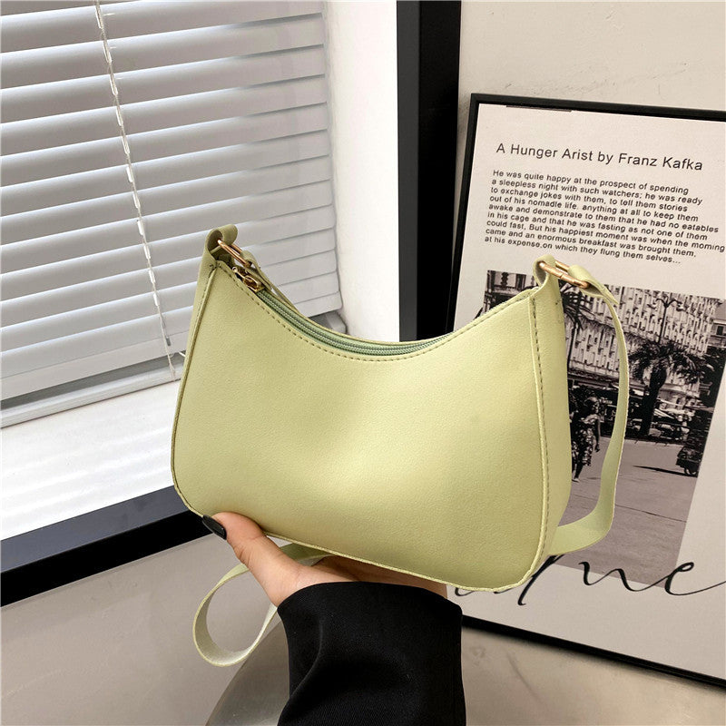 Bella Curve Shoulder Bag