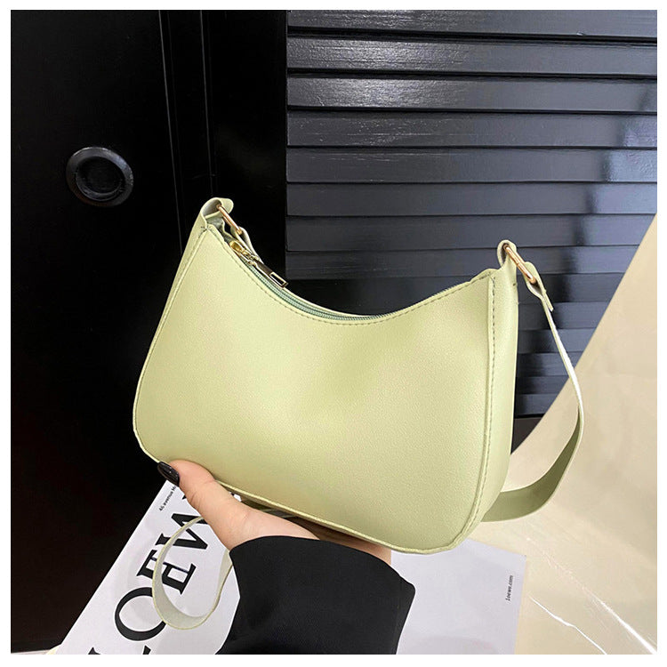 Bella Curve Shoulder Bag