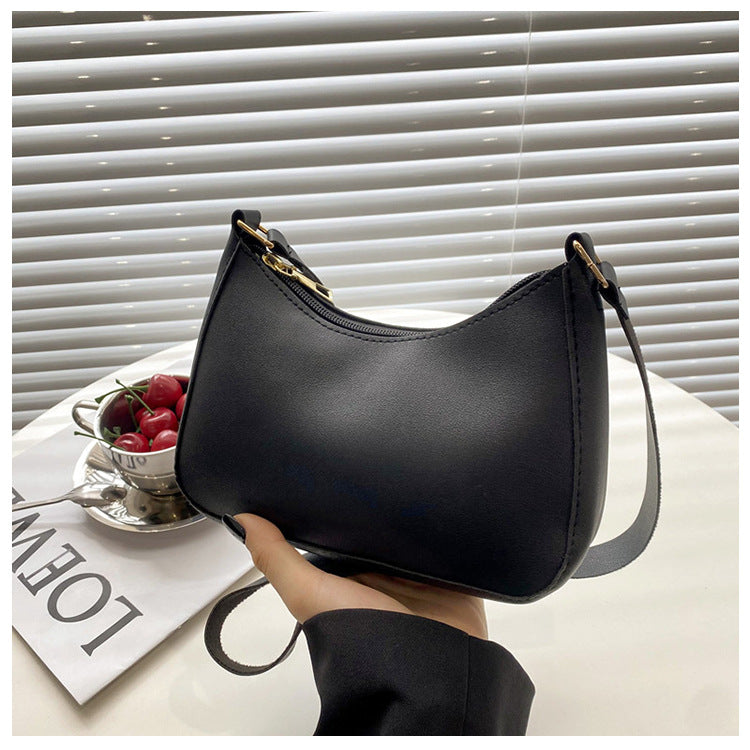 Bella Curve Shoulder Bag