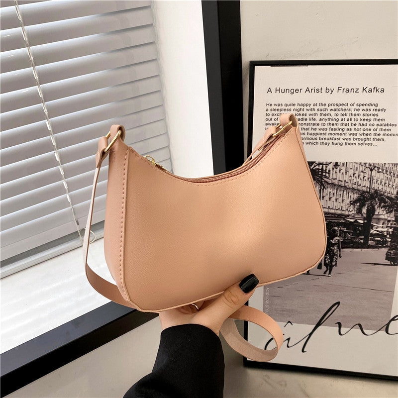 Bella Curve Shoulder Bag